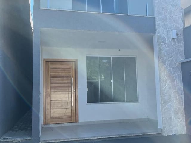 Casa com 100m² 3 quartos e 3 banheiros, à venda, no bairro Vale das palmeiras em Macaé