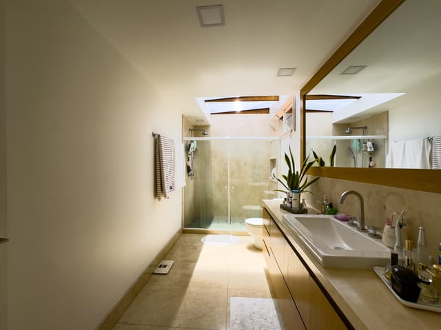 Casa com 600m² 4 quartos e 6 banheiros, à venda, no bairro Barra da Tijuca em Rio de Janeiro