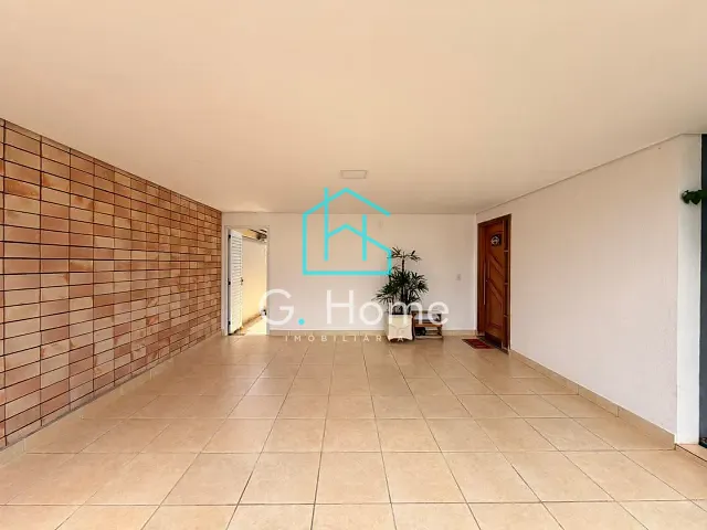 Casa com 227m² 3 quartos e 2 banheiros, à venda, no bairro Piza em Londrina