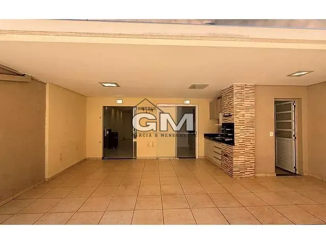 Casa 3 quartos e 3 banheiros, à venda, no bairro Vila do Golf em Ribeirão Preto