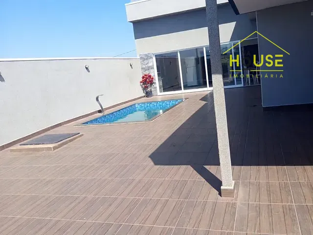 Casa com 270m² 3 quartos e 2 banheiros, à venda, no bairro Residencial Valter Benez em Fernandópolis