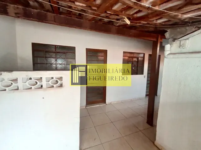 Casa com 45m² 1 quarto e 1 banheiro, para alugar, no bairro Conjunto Habitacional São José do Rio Preto em São José do Rio Preto