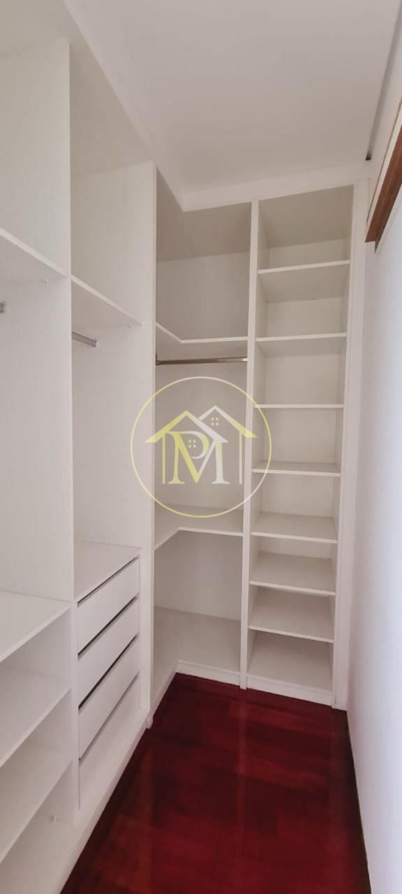 Casa à venda com 4 quartos, 223m² - Foto 8