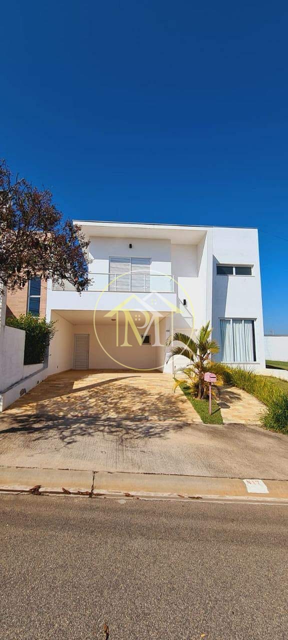 Casa à venda com 4 quartos, 223m² - Foto 1