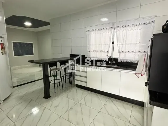 Casa com 200m² 2 quartos e 1 banheiro, à venda, no bairro Morada Dos Passaros em Andradas