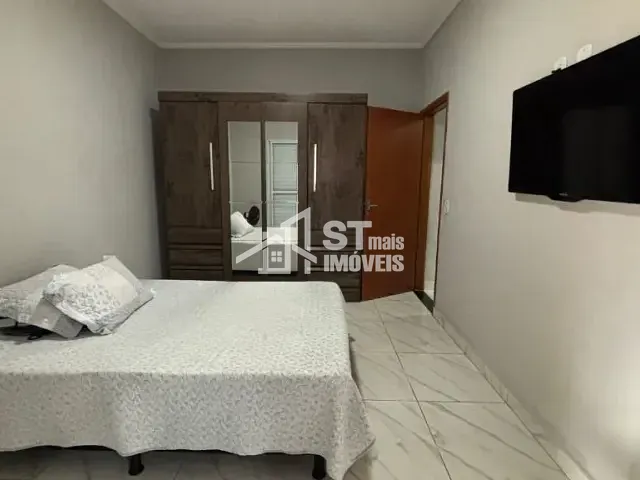 Casa com 200m² 2 quartos e 1 banheiro, à venda, no bairro Morada Dos Passaros em Andradas