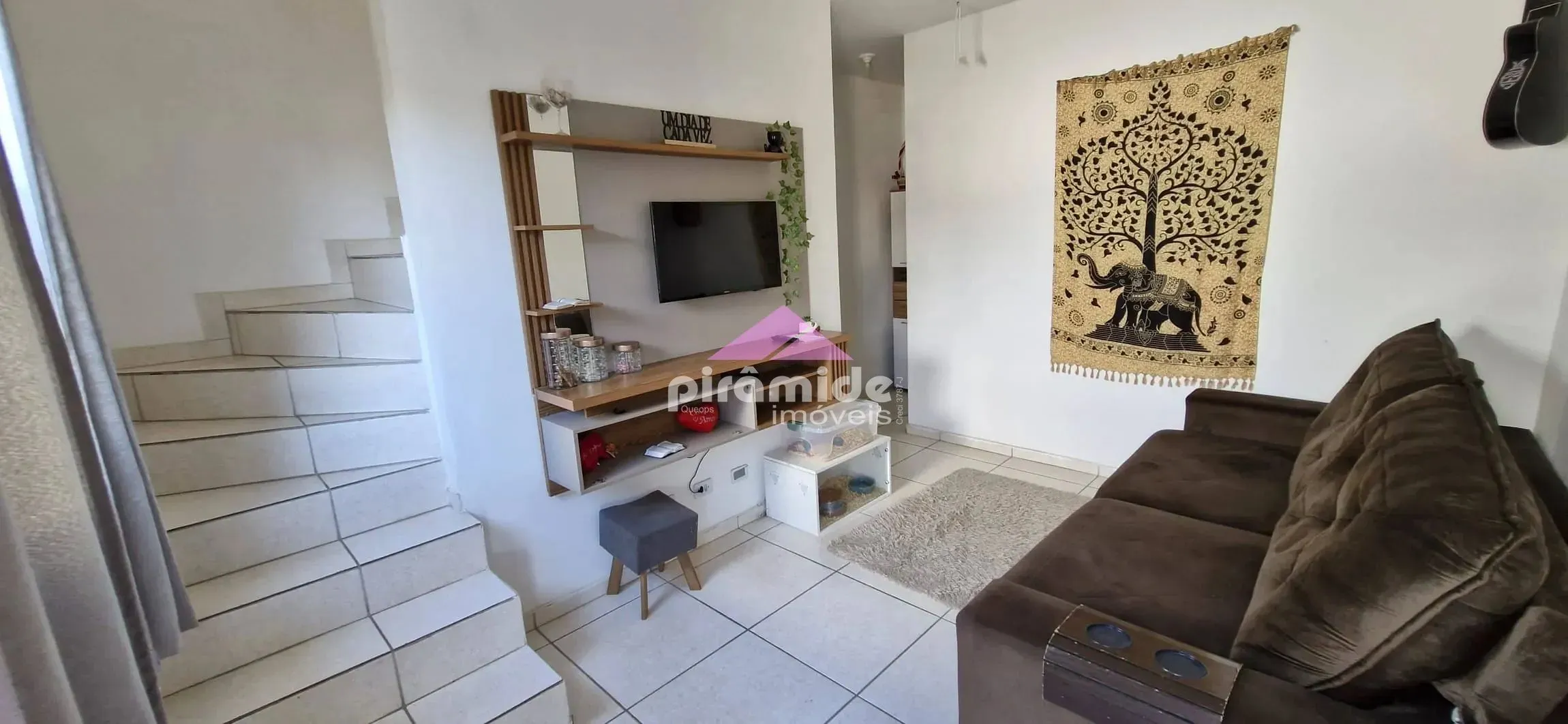 Casa, 2 quartos, 72 m² - Foto 1