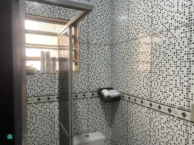 Casa com 216m² 5 quartos e 3 banheiros, à venda, no bairro Vila Santa Delfina em São Paulo