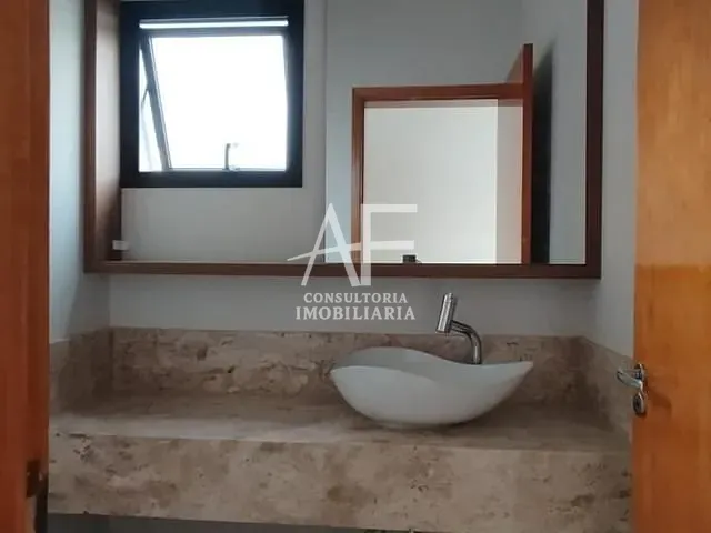 Casa com 250m² 3 quartos e 3 banheiros, à venda, no bairro Loteamento Residencial Barão de Tremembé em Tremembé