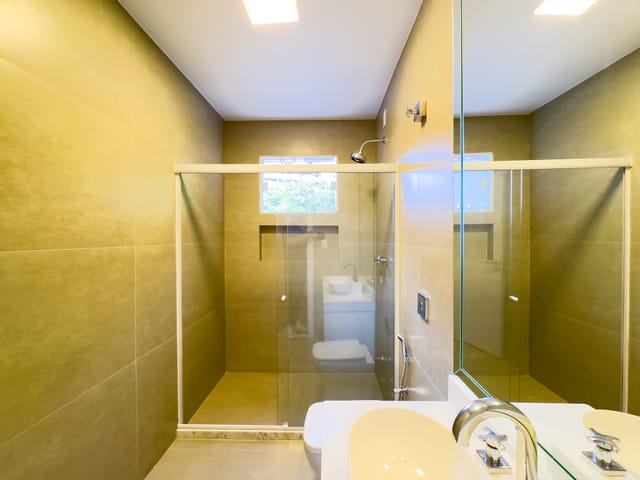 Casa com 1000m² 8 quartos e 10 banheiros, à venda, no bairro Barra da Tijuca em Rio de Janeiro