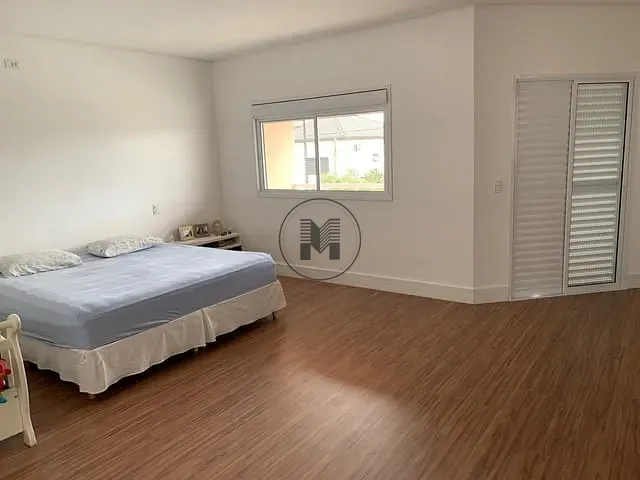 Casa com 496m² 3 quartos e 6 banheiros, à venda, no bairro Village Mantiqueira em Guaratinguetá