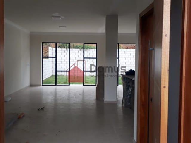 Casa com 200m², à venda, no bairro Vila Prado em Pindamonhangaba