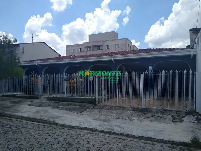 Casa com 600m² 5 quartos e 4 banheiros, à venda, no bairro Jardim Flórida em Jacareí