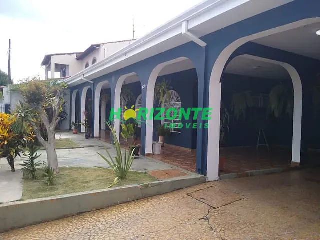 Casa com 600m² 5 quartos e 4 banheiros, à venda, no bairro Jardim Flórida em Jacareí