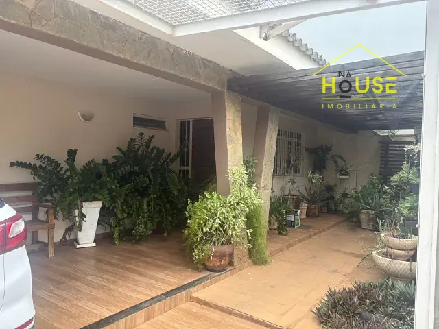 Casa com 255m² 4 quartos e 4 banheiros, à venda, no bairro Jardim Santa Cecília em Fernandópolis