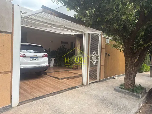 Casa com 255m² 4 quartos e 4 banheiros, à venda, no bairro Jardim Santa Cecília em Fernandópolis