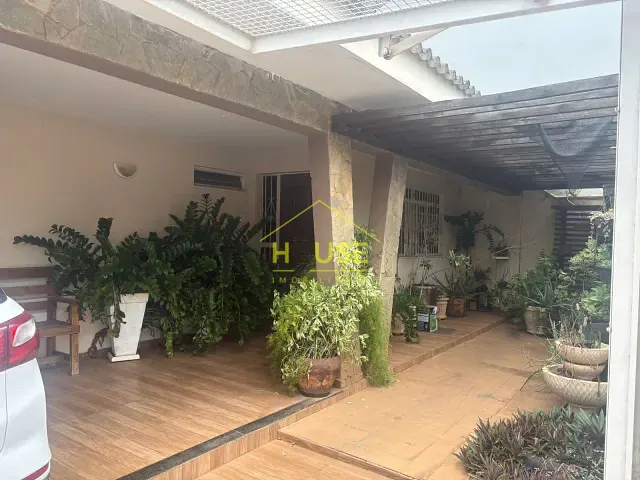Casa com 255m² 4 quartos e 4 banheiros, à venda, no bairro Jardim Santa Cecília em Fernandópolis