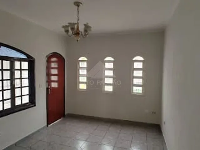 Casa com 250m² 3 quartos e 2 banheiros, à venda, no bairro Jardim Zaira em Mauá