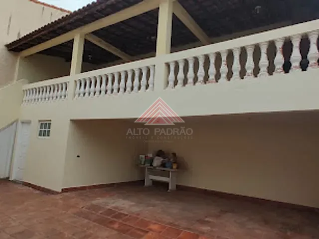 Casa com 250m² 3 quartos e 2 banheiros, à venda, no bairro Jardim Zaira em Mauá