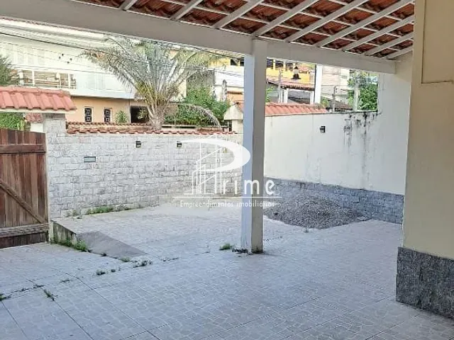 Casa com 360m² 3 quartos e 2 banheiros, à venda, no bairro São Francisco em Niterói