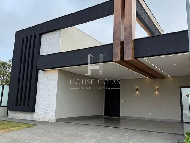 Casa com 327m² 3 quartos e 4 banheiros, à venda, no bairro Parqville Pinheiros em Aparecida de Goiânia