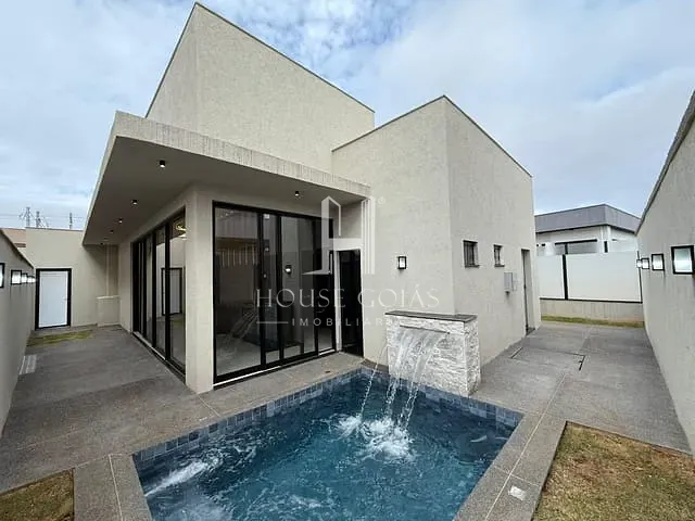 Casa com 327m² 3 quartos e 4 banheiros, à venda, no bairro Parqville Pinheiros em Aparecida de Goiânia