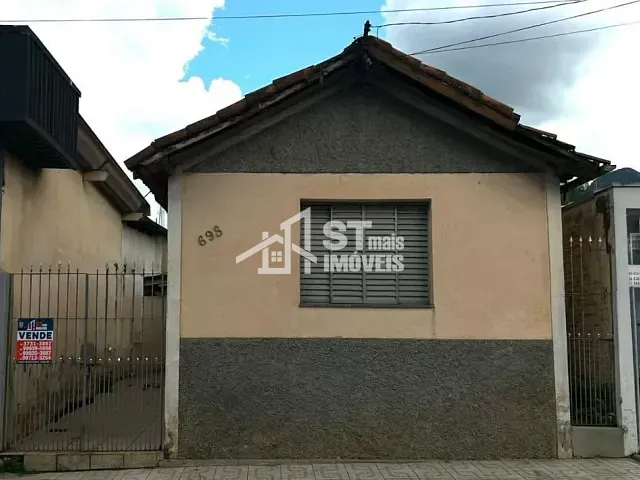 Casa com 163m² 2 quartos e 1 banheiro, à venda, no bairro Centro em Andradas