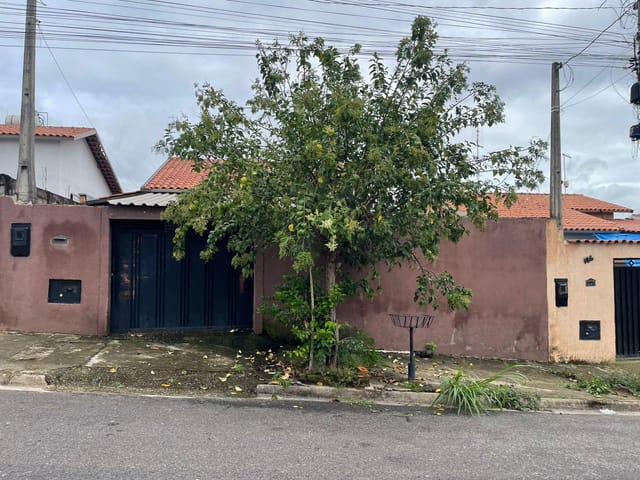 Casa 1 quarto e 1 banheiro, à venda, no bairro Parque dos Resedás em São João da Boa Vista