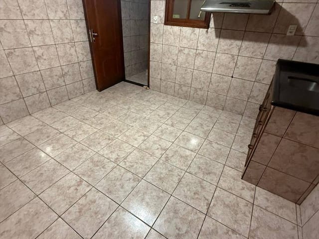 Casa 2 quartos e 3 banheiros, à venda, no bairro Parque Aeroporto em Macaé