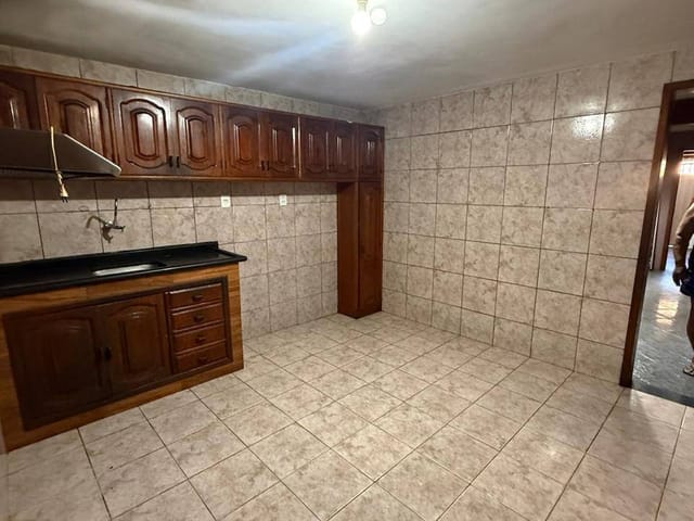 Casa 2 quartos e 3 banheiros, à venda, no bairro Parque Aeroporto em Macaé