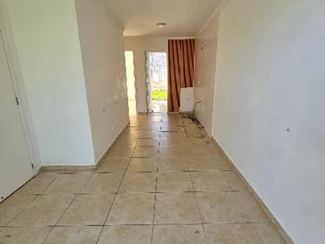 Casa com 58m² 2 quartos e 12 banheiros, à venda, no bairro Cará-cará em Ponta Grossa