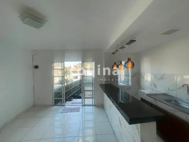 Casa com 120m² 2 quartos e 1 banheiro, à venda, no bairro Vila Margarida em Carapicuíba