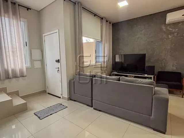 Casa com 112m² 3 quartos e 3 banheiros, à venda, no bairro Industrial em Londrina