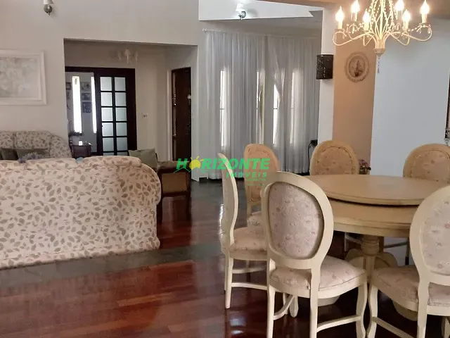 Casa com 450m² 4 quartos e 1 banheiro, à venda, no bairro Jardim Alvorada em São José dos Campos