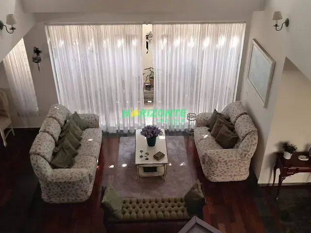 Casa com 450m² 4 quartos e 1 banheiro, à venda, no bairro Jardim Alvorada em São José dos Campos