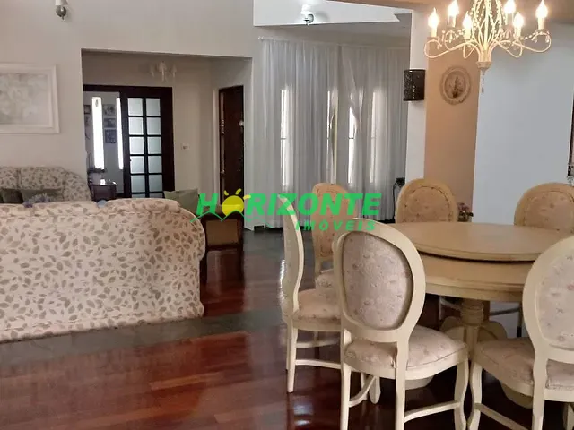 Casa com 450m² 4 quartos e 1 banheiro, à venda, no bairro Jardim Alvorada em São José dos Campos