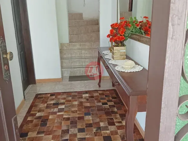 Casa 3 quartos e 2 banheiros, à venda, no bairro São João em Porto Alegre