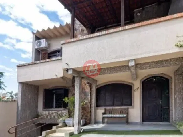 Casa 3 quartos e 2 banheiros, à venda, no bairro São João em Porto Alegre