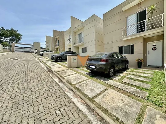 Casa 3 quartos e 2 banheiros, à venda, no bairro Granja Viana em Cotia