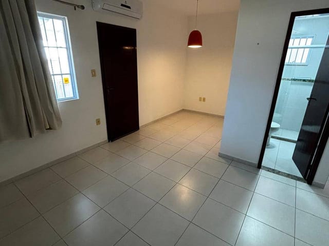 Casa 3 quartos e 3 banheiros, à venda, no bairro Extensão do Bosque em Rio das Ostras
