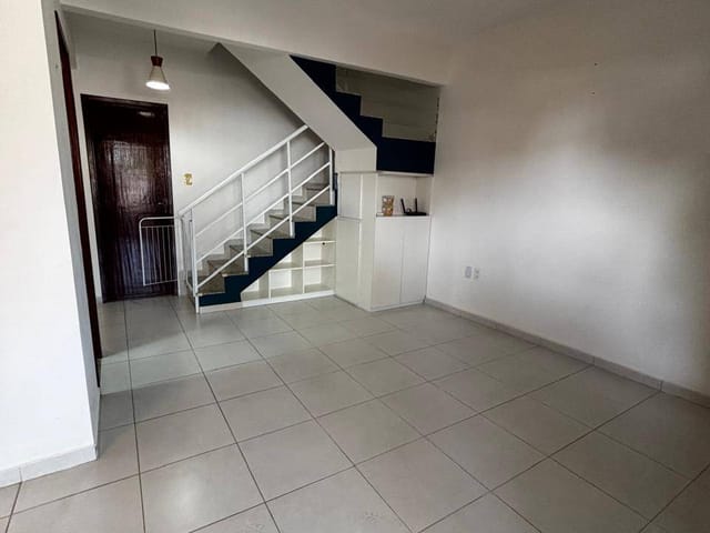 Casa 3 quartos e 3 banheiros, à venda, no bairro Extensão do Bosque em Rio das Ostras