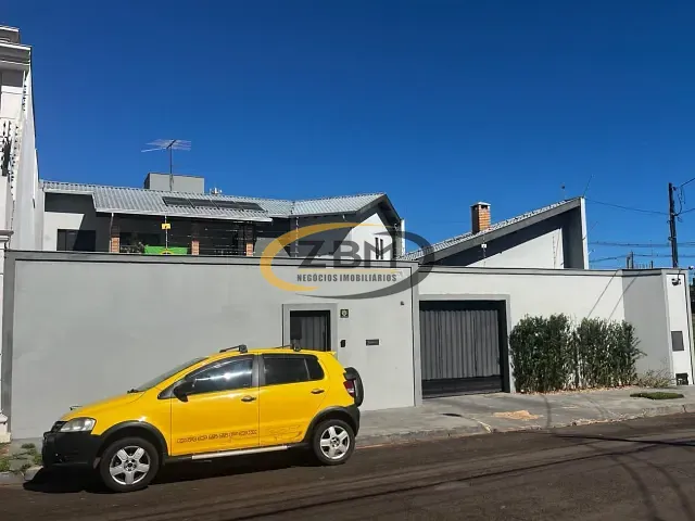 Casa com 501m² 4 quartos e 4 banheiros, à venda, no bairro Parque Residencial Alcântara em Londrina
