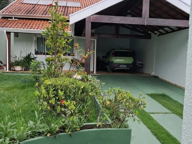 Casa com 500m² 3 quartos e 2 banheiros, à venda, no bairro Jardim das Paineiras em Águas da Prata