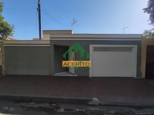 Casa com 215m² 3 quartos e 3 banheiros, à venda, no bairro Monte Carlo em Araçatuba