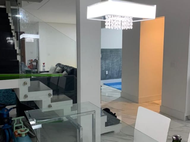 Casa com 315m² 3 quartos e 2 banheiros, à venda, no bairro Urbanova em São José dos Campos
