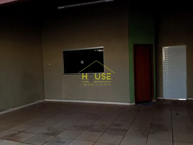 Casa 2 quartos e 1 banheiro, à venda ou para alugar, no bairro Parque Universitário em Fernandópolis