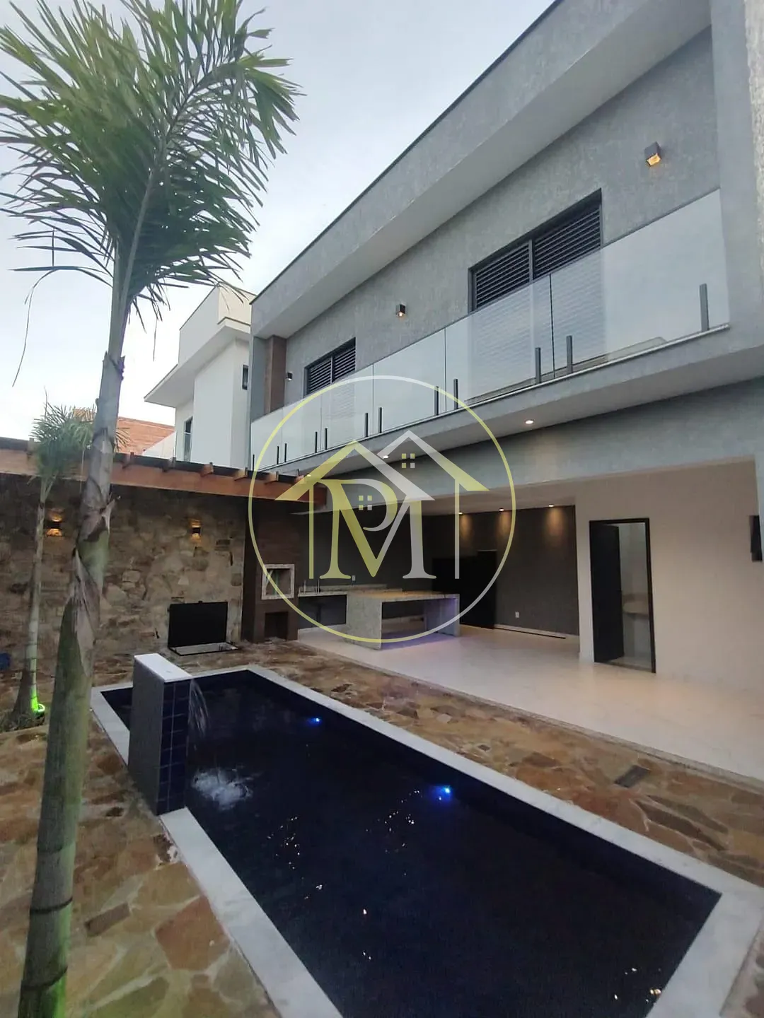 Casa, 3 quartos, 218 m² - Foto 2