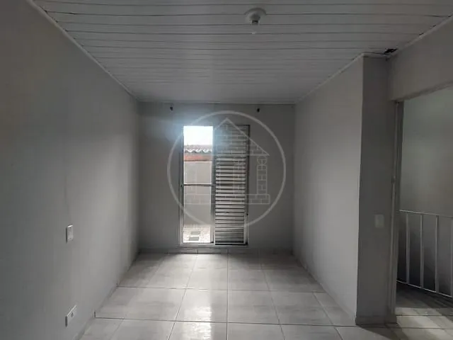 Casa com 125m² 1 quarto e 1 banheiro, para alugar, no bairro Jardim Presidente em São Paulo
