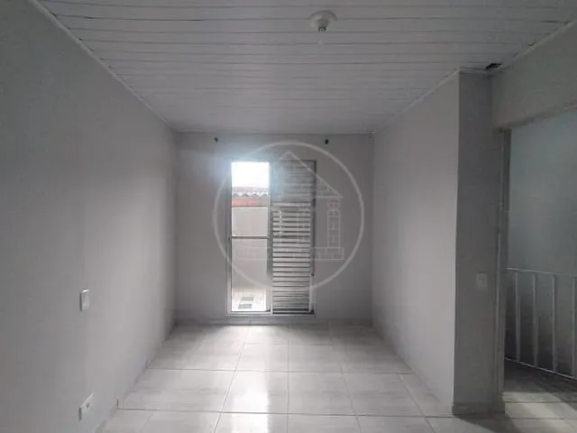 Casa com 125m² 1 quarto e 1 banheiro, para alugar, no bairro Jardim Presidente em São Paulo