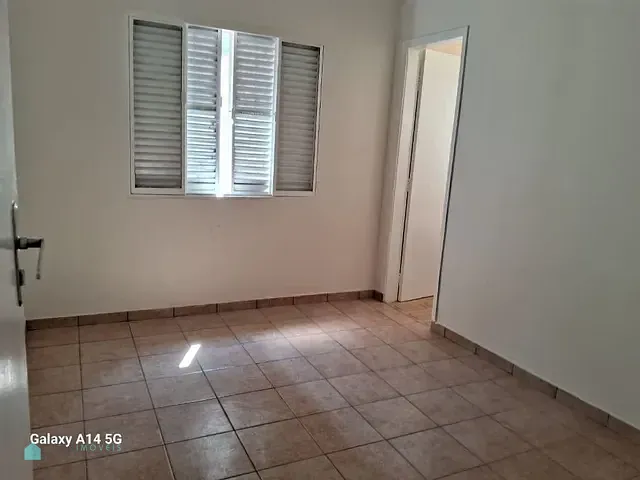 Casa com 278m² 3 quartos e 2 banheiros, à venda, no bairro Vila Cavaton em São Paulo